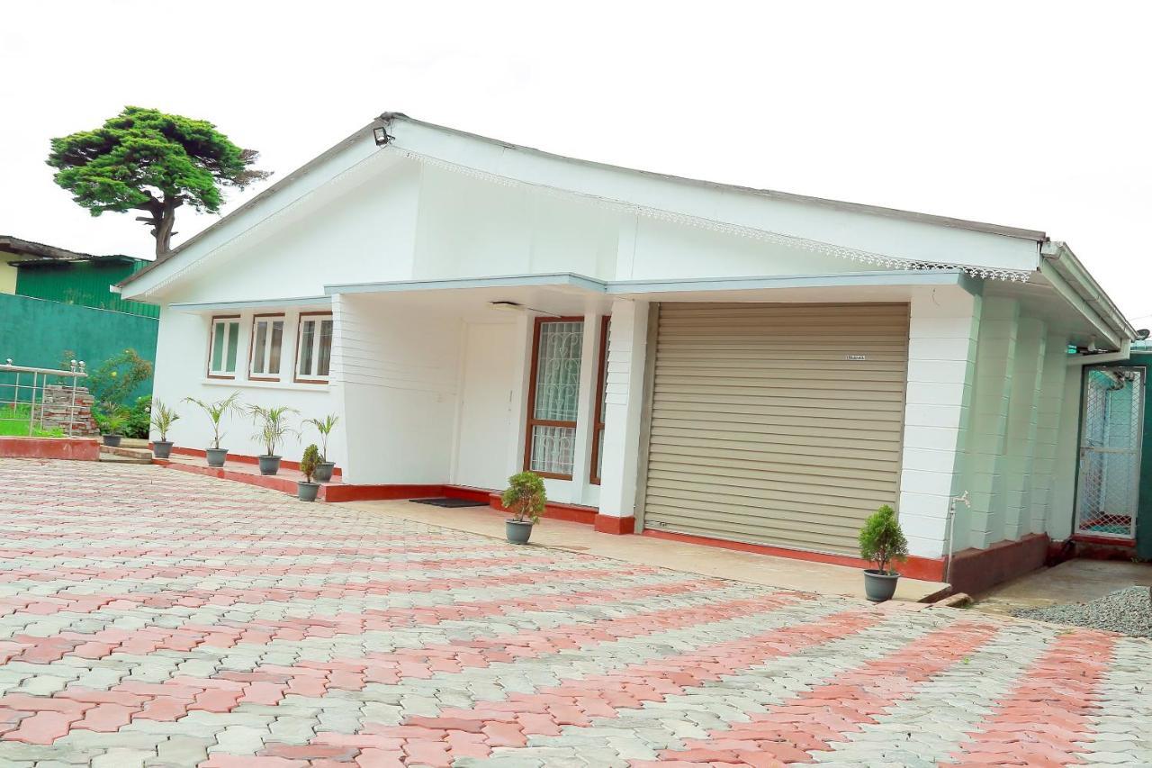 Oyo 238 Selva'S Guest House Nuwara Eliya Zewnętrze zdjęcie